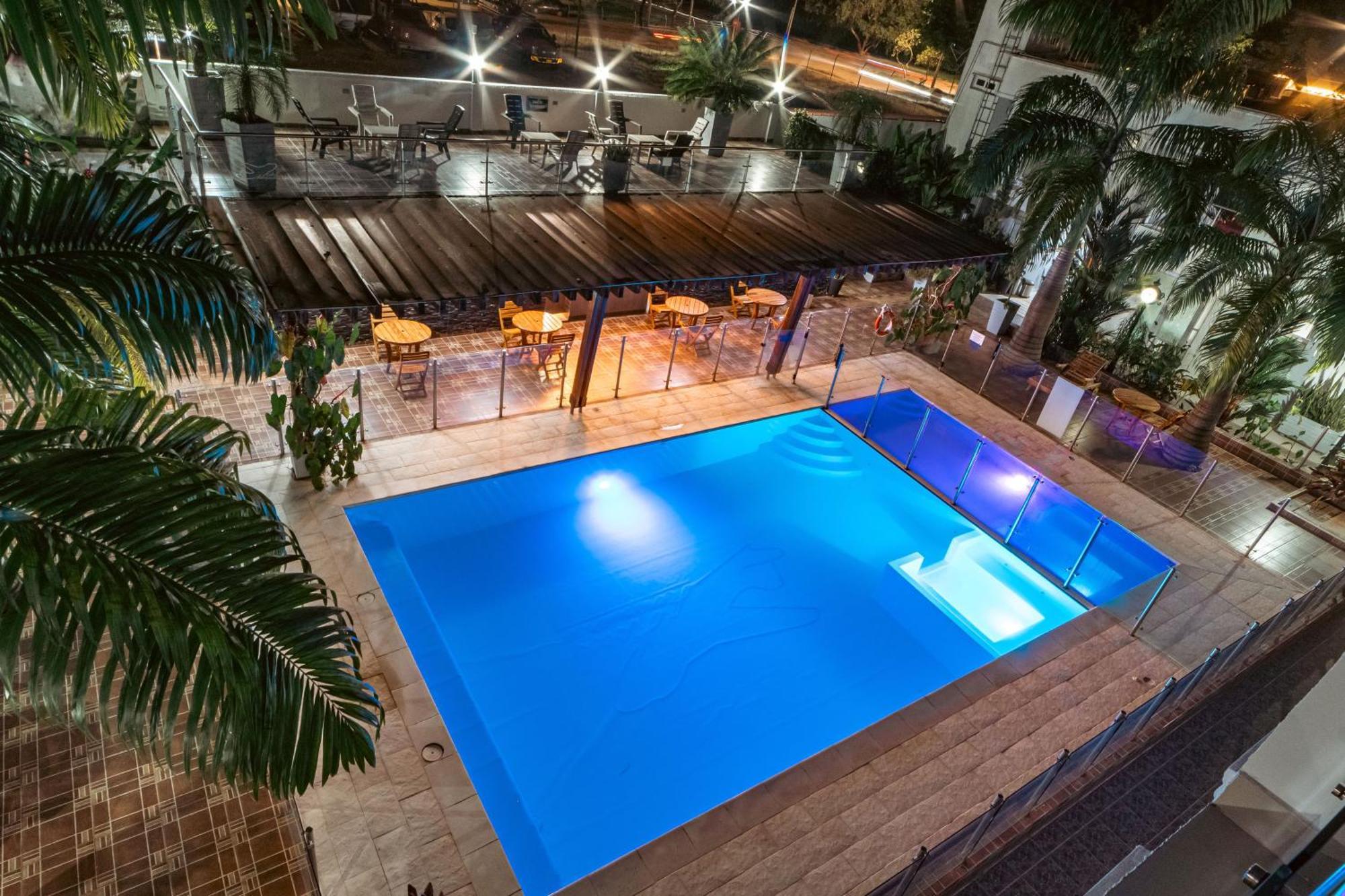 Hotel El Aeropuerto San José del Guaviare エクステリア 写真