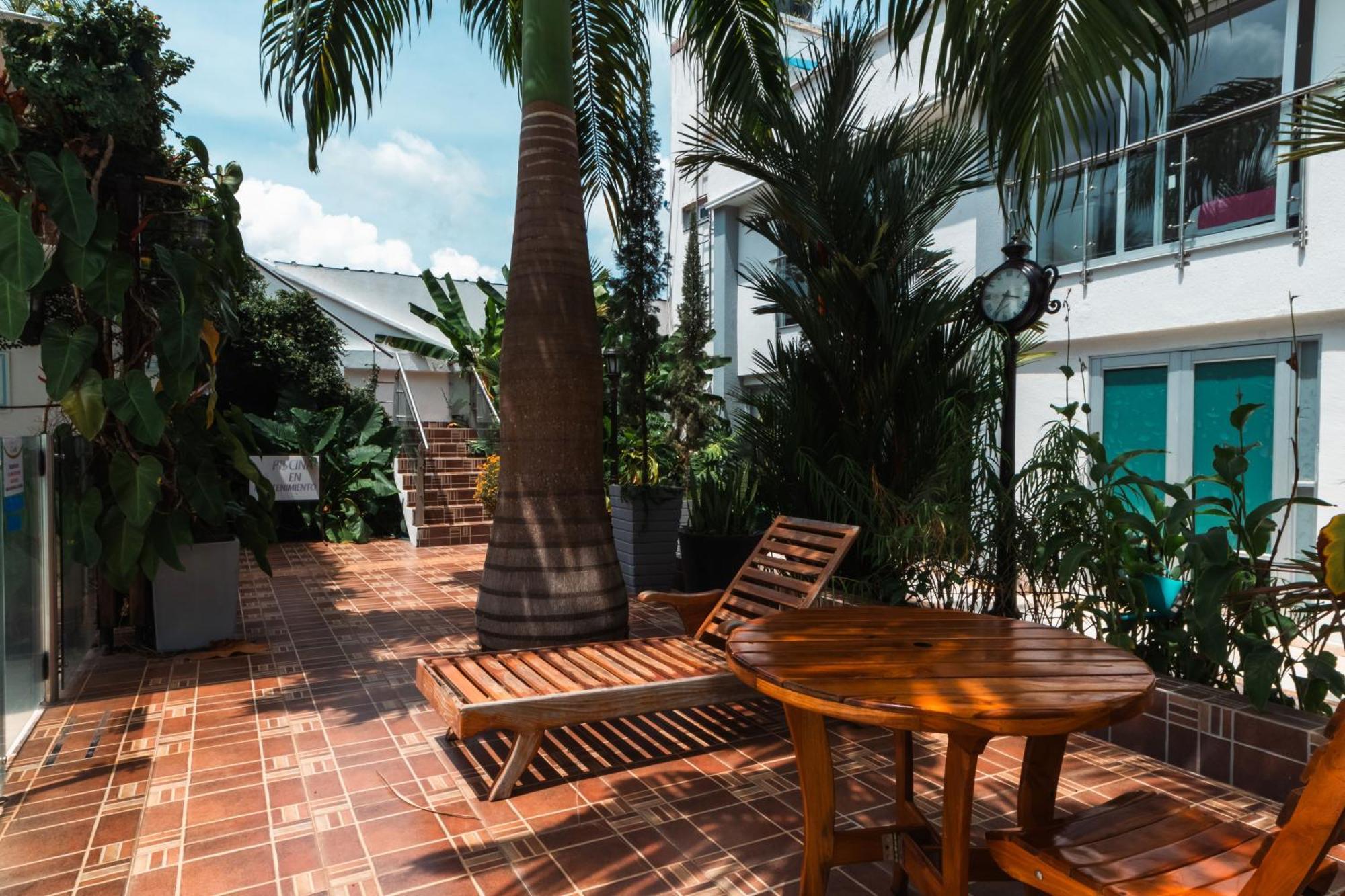 Hotel El Aeropuerto San José del Guaviare エクステリア 写真