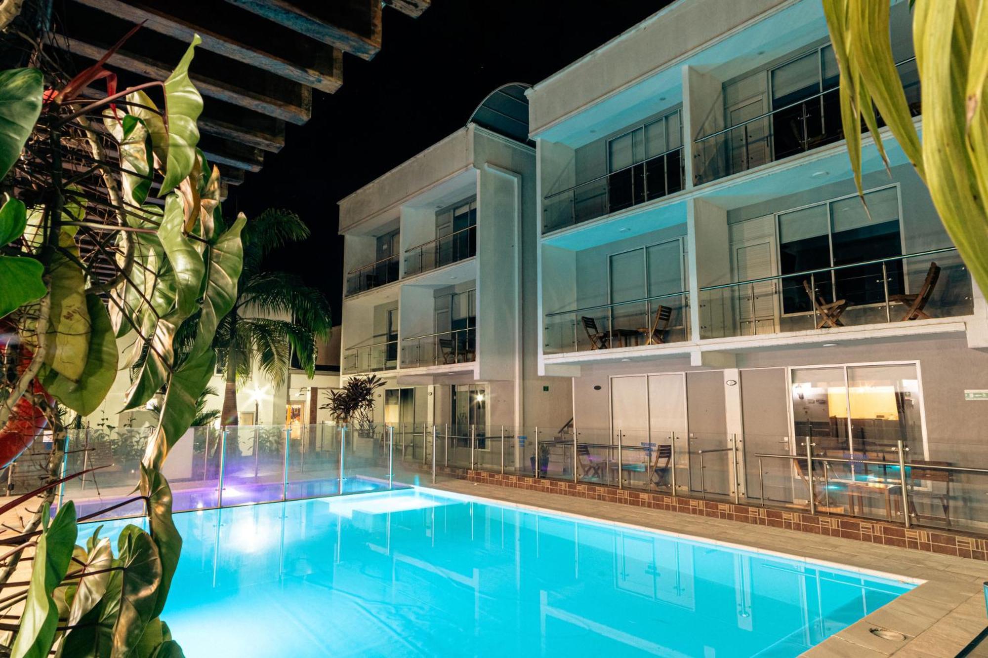 Hotel El Aeropuerto San José del Guaviare エクステリア 写真