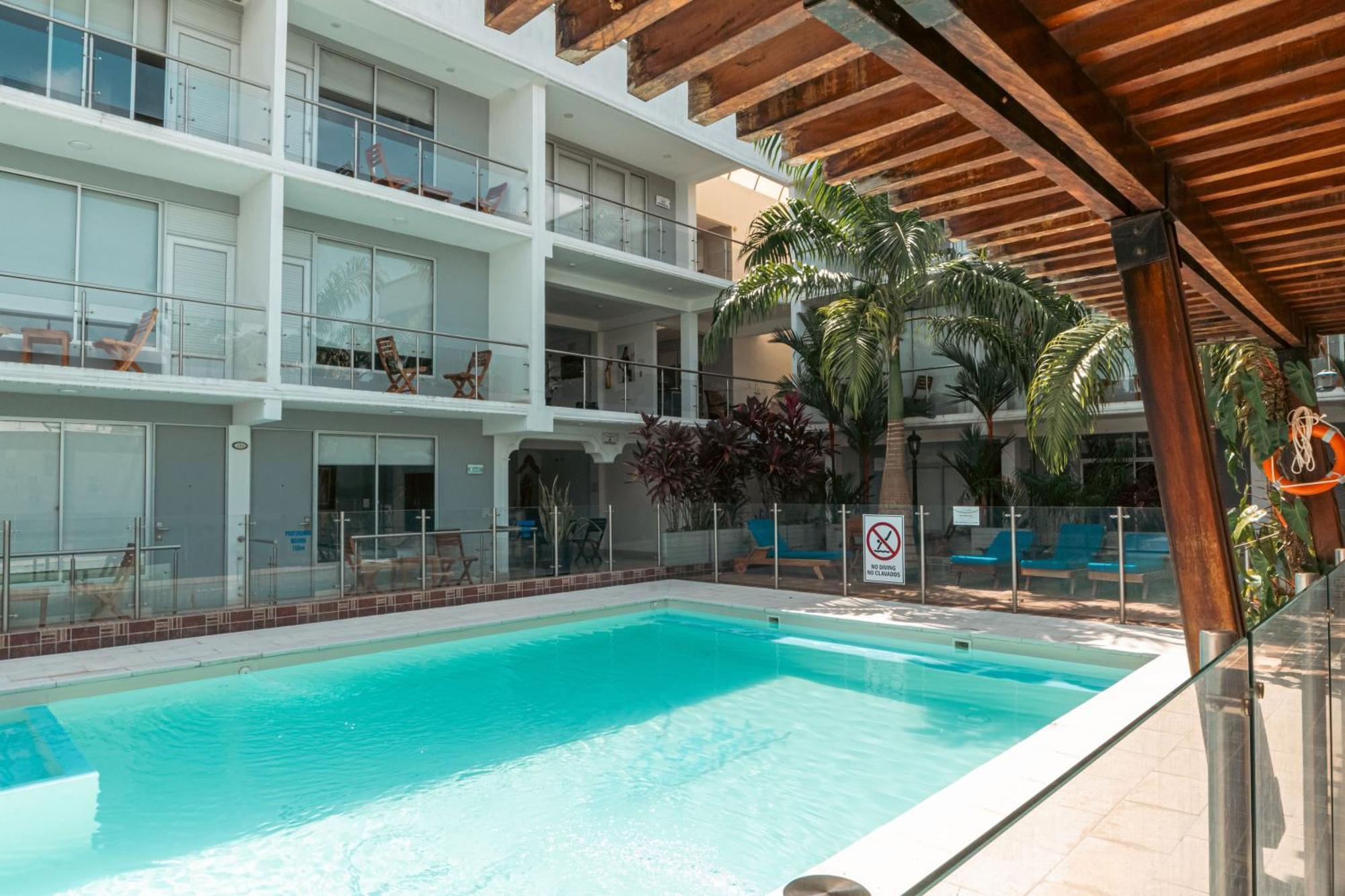 Hotel El Aeropuerto San José del Guaviare エクステリア 写真