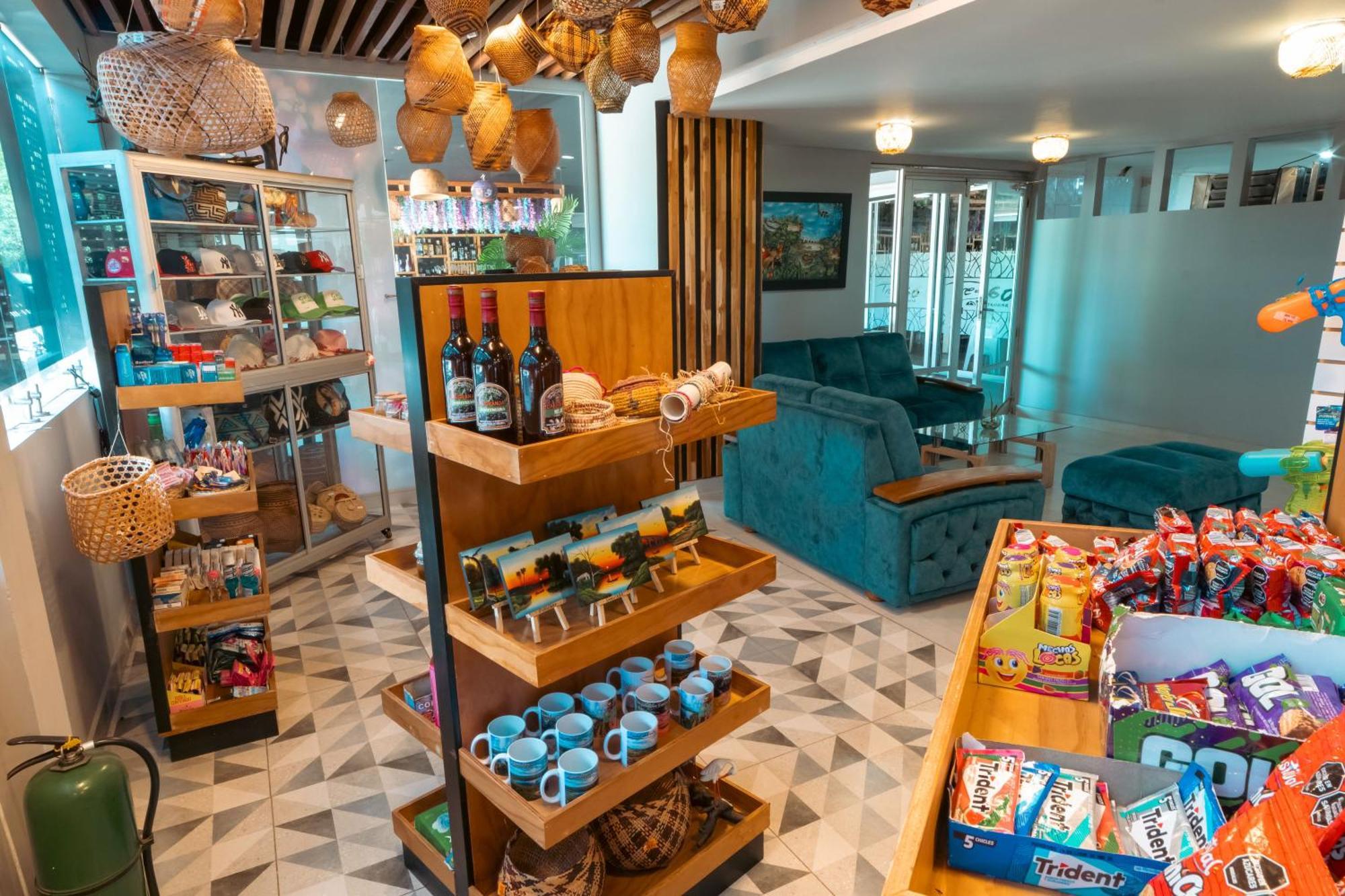 Hotel El Aeropuerto San José del Guaviare エクステリア 写真