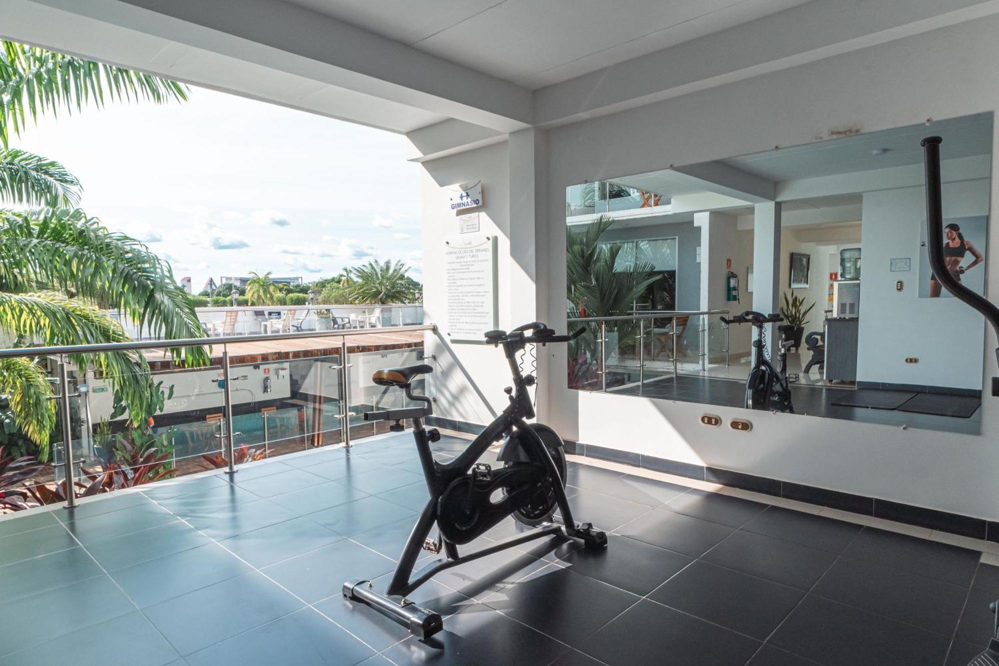 Hotel El Aeropuerto San José del Guaviare エクステリア 写真
