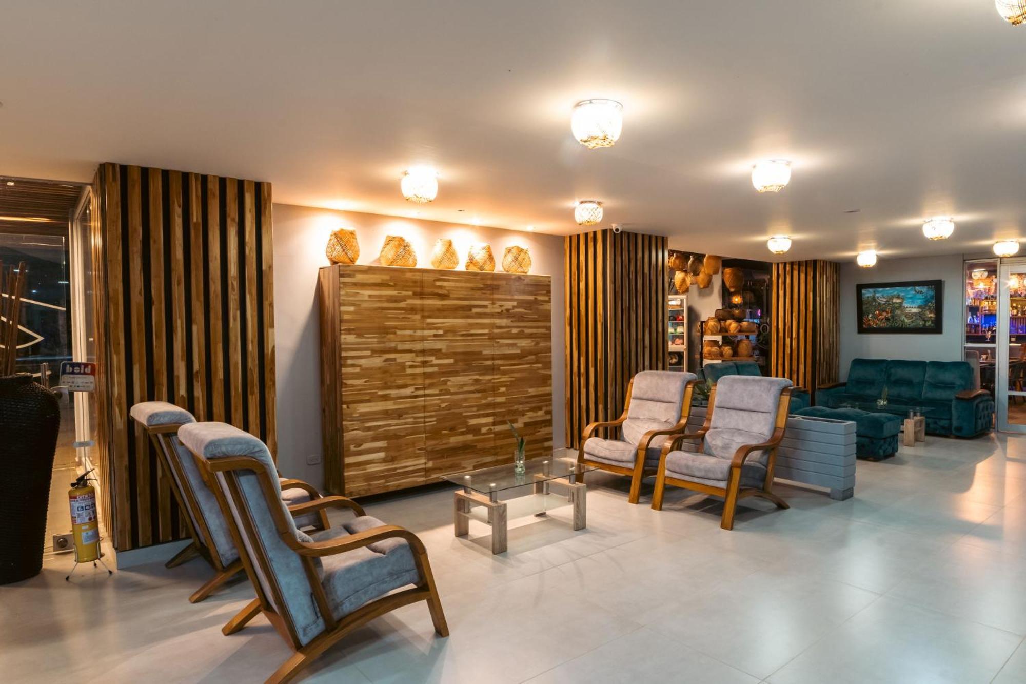 Hotel El Aeropuerto San José del Guaviare エクステリア 写真