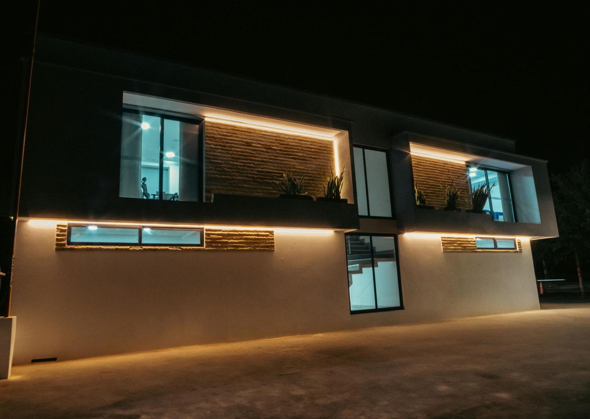 Hotel El Aeropuerto San José del Guaviare エクステリア 写真