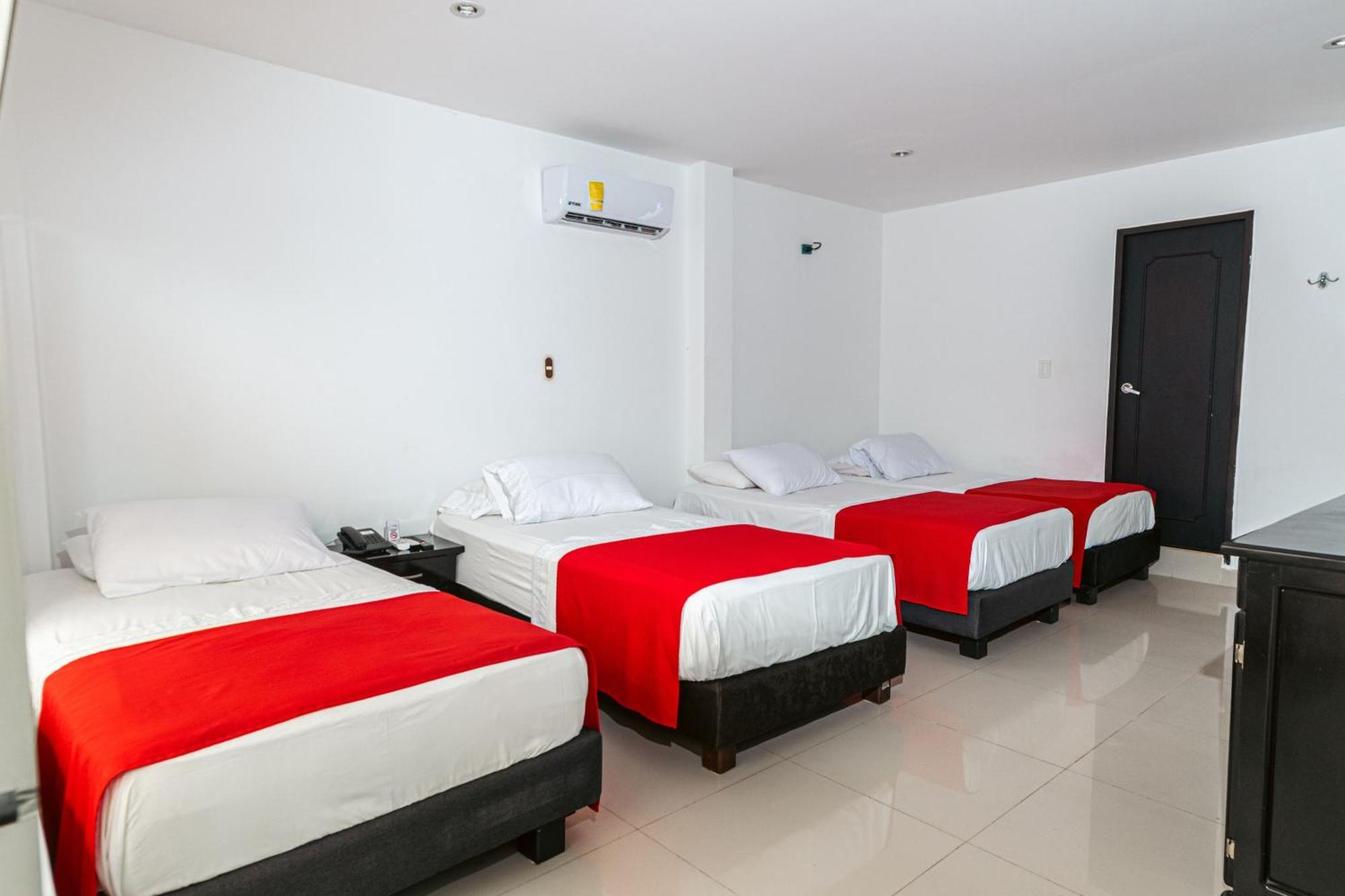 Hotel El Aeropuerto San José del Guaviare エクステリア 写真